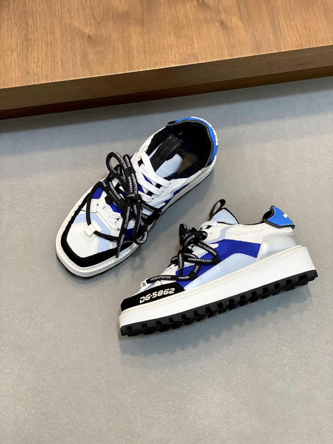 olce & Gabbana shoe